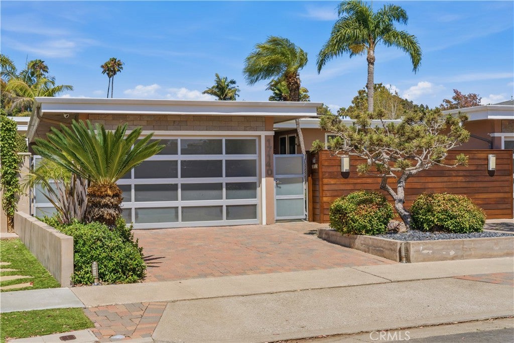 17140 Edgewater Lane, Huntington Beach CA 92649 - Photo 6