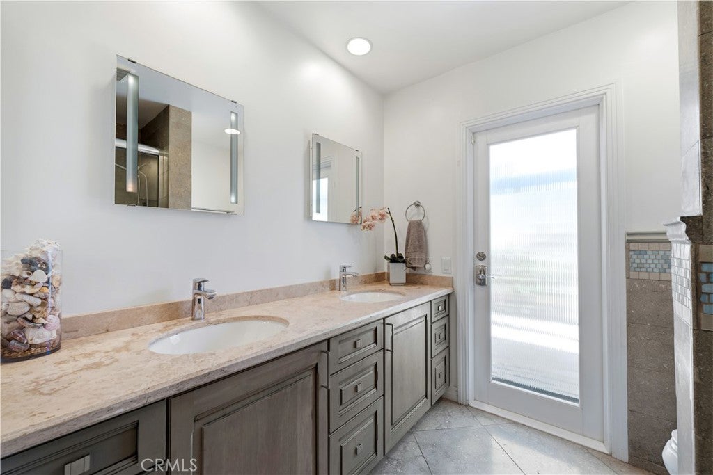 17140 Edgewater Lane, Huntington Beach CA 92649 - Photo 26