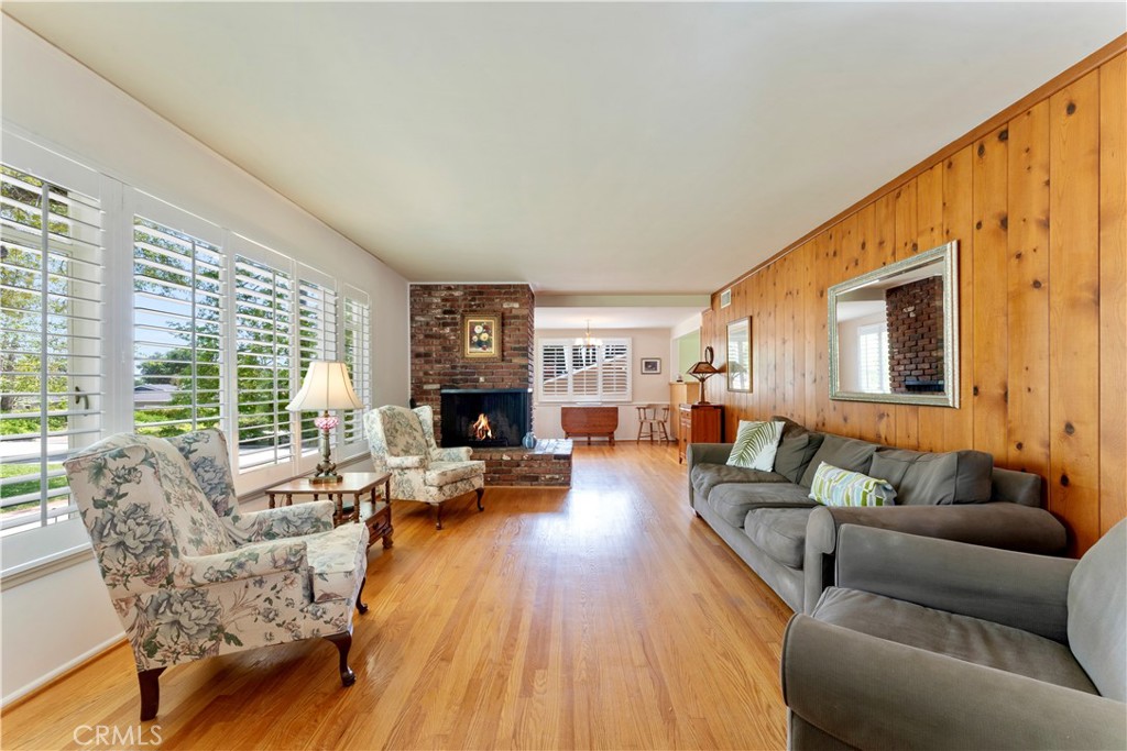 461 Crestvale Drive