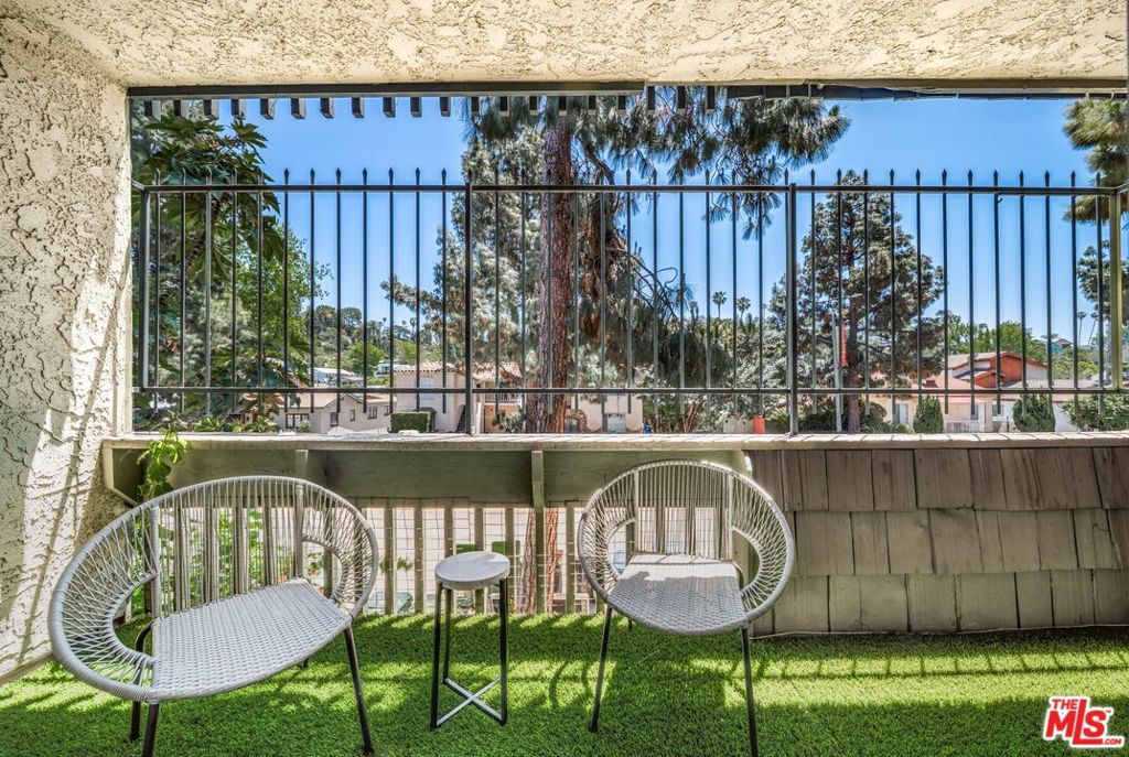 listing image 130727045478536957449