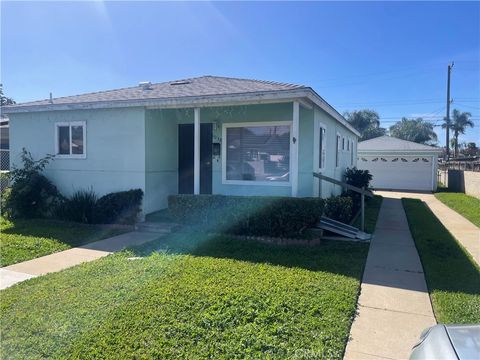 Photo of 1038 Oaklawn Ave, Chula Vista, CA 91911 (MLS # PW26033028)