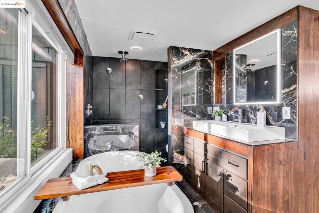 MONTCLAIR - Residential