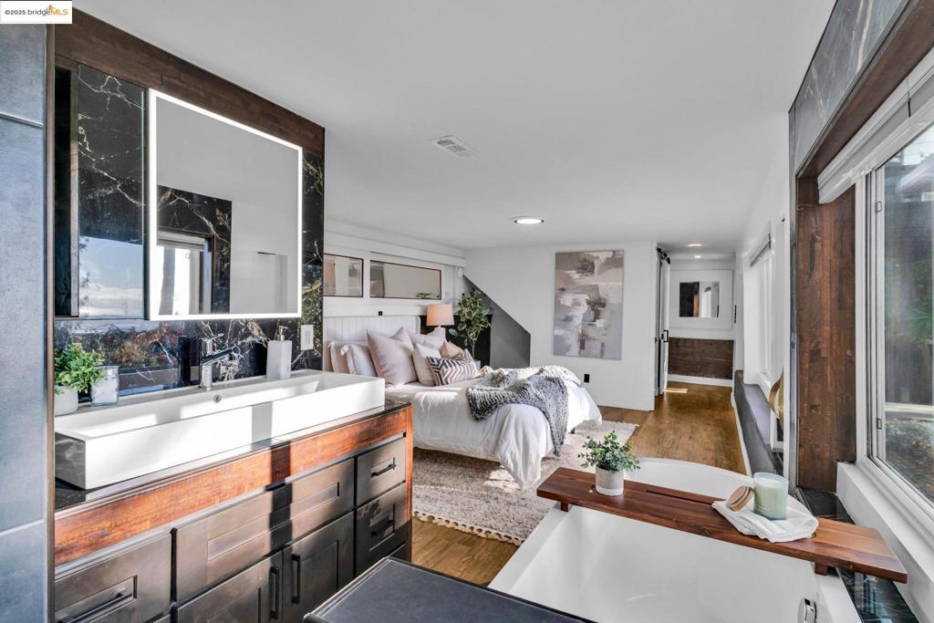 MONTCLAIR - Residential