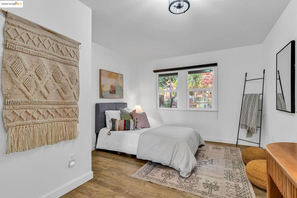 MONTCLAIR - Residential