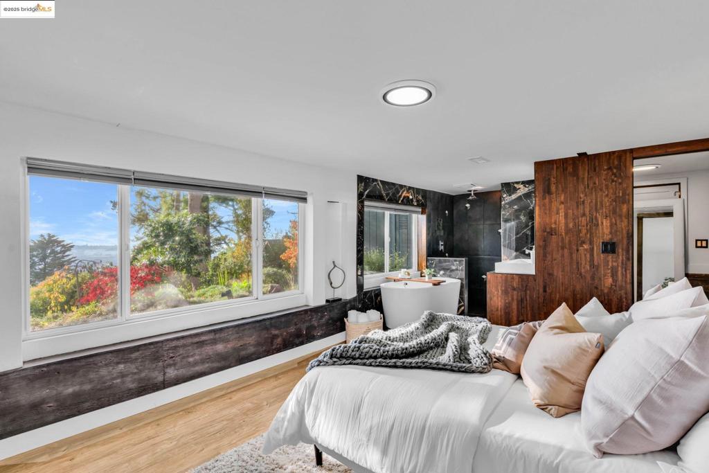 MONTCLAIR - Residential