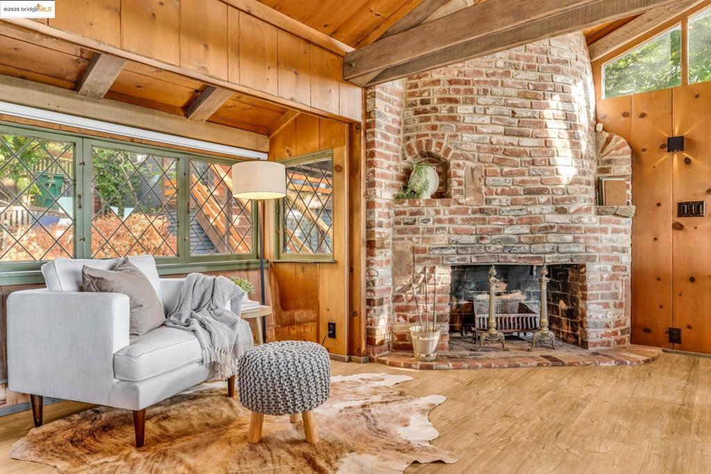 MONTCLAIR - Residential