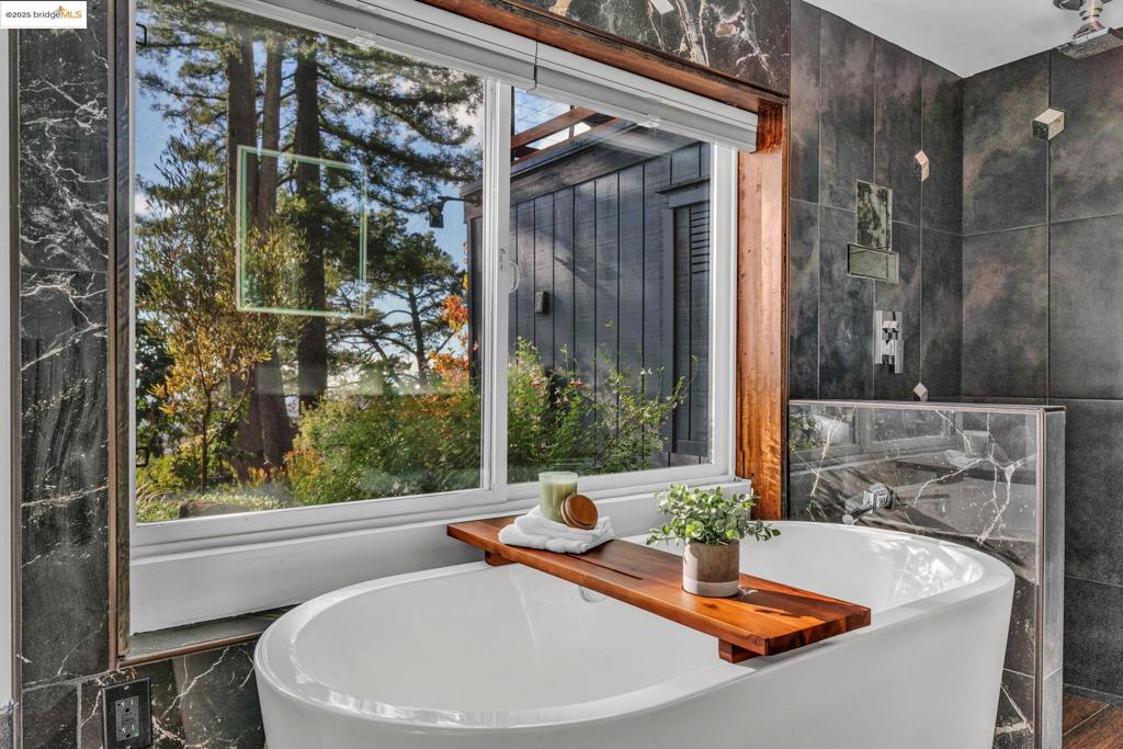 MONTCLAIR - Residential