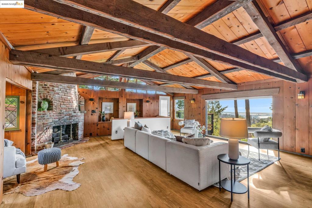 MONTCLAIR - Residential