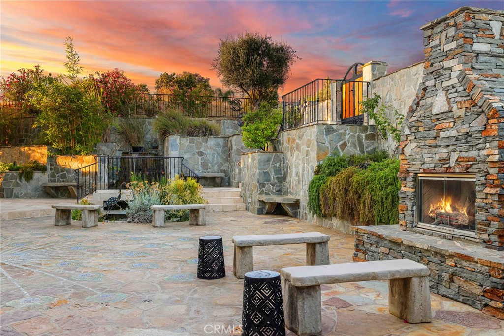 2695 Shady Ridge Lane