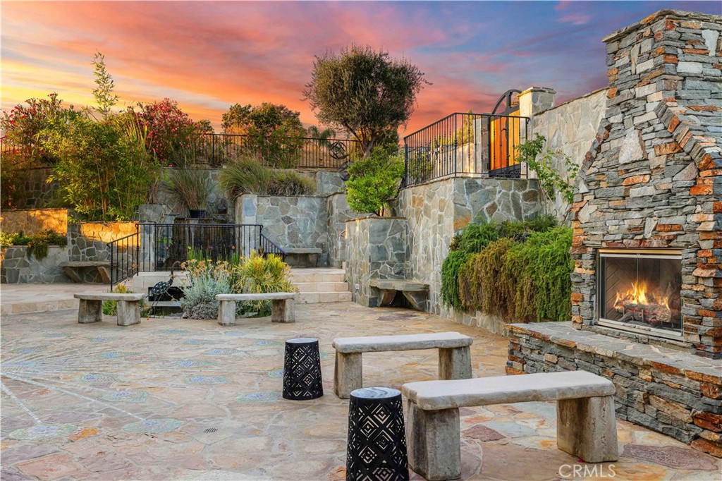 2695 Shady Ridge Lane