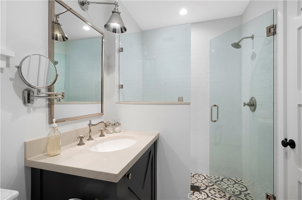 Corona del Mar South of PCH (CDMS) - Residential