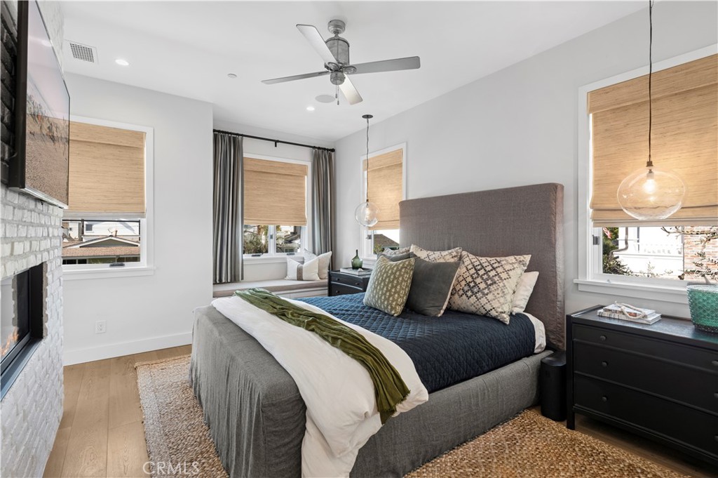 Corona del Mar South of PCH (CDMS) - Residential