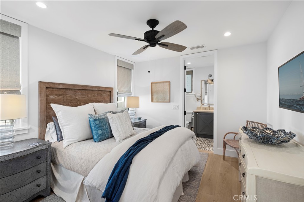 Corona del Mar South of PCH (CDMS) - Residential