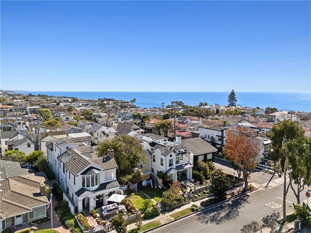 Corona del Mar South of PCH (CDMS) - Residential