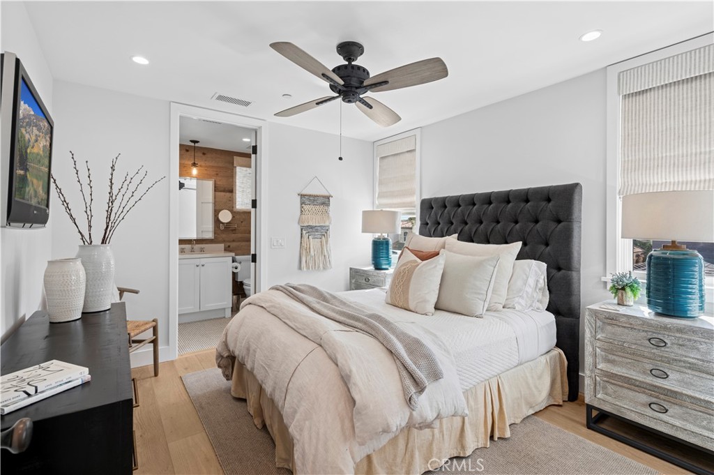 Corona del Mar South of PCH (CDMS) - Residential