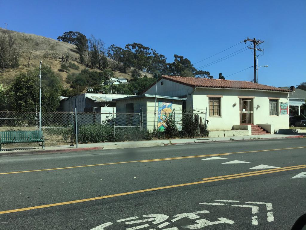 300 N Ventura Avenue