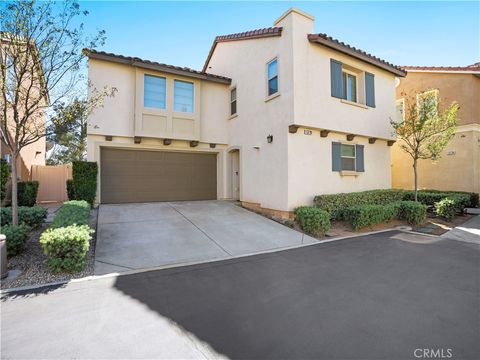 Photo of 1377 Sunset Pl #B, Beaumont, CA 92223 (MLS # PW26063393)