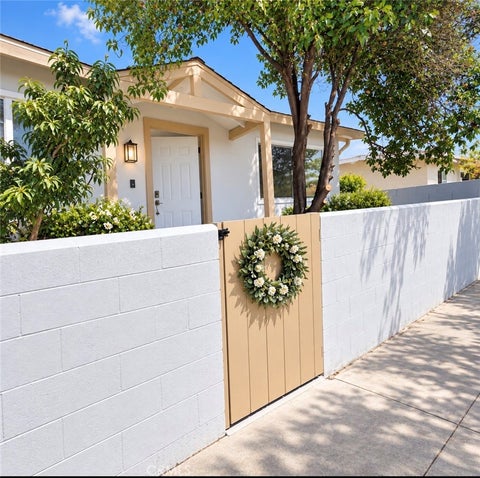 Photo of 7031 1/2 Hood Avenue #A, Huntington Park, CA 90255 (MLS # CV26204322)