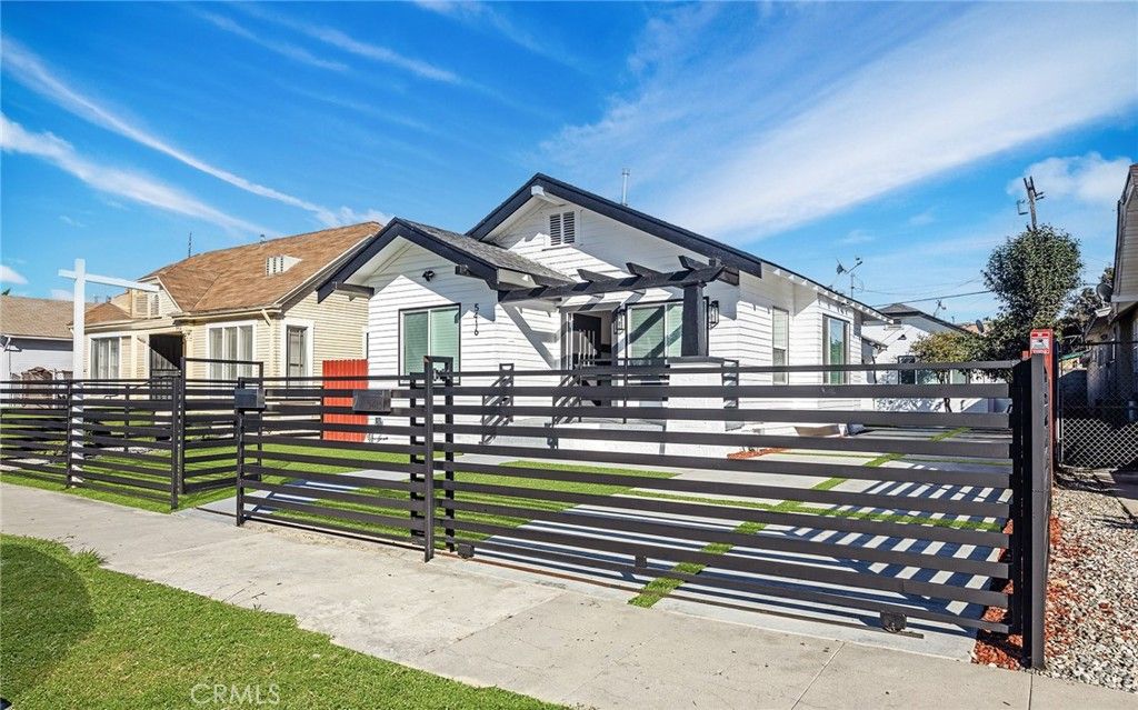 Photo of 5414 3rd, Los Angeles, CA 90043 (MLS # MB26040600)