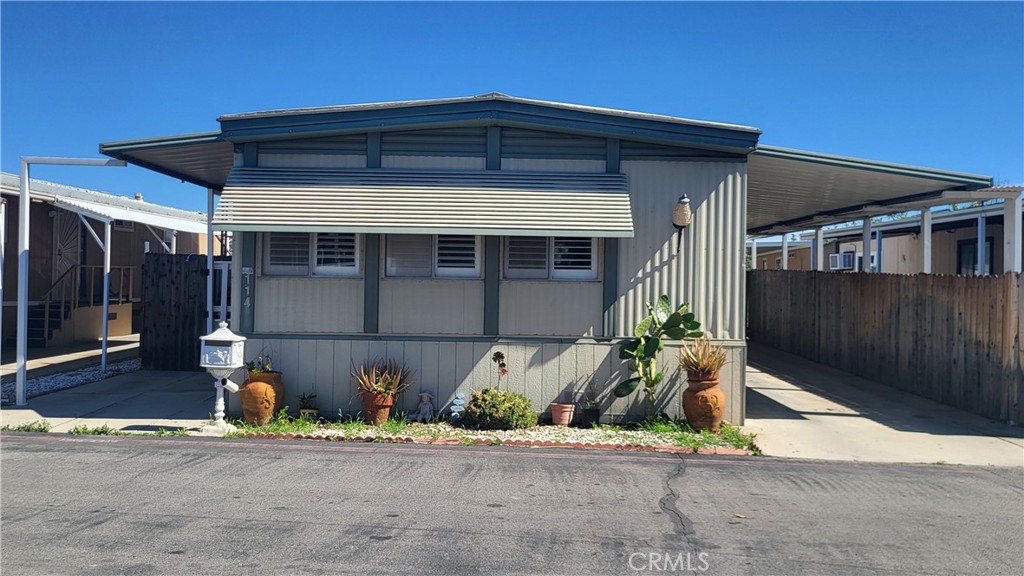 20652 Lassen Street 114