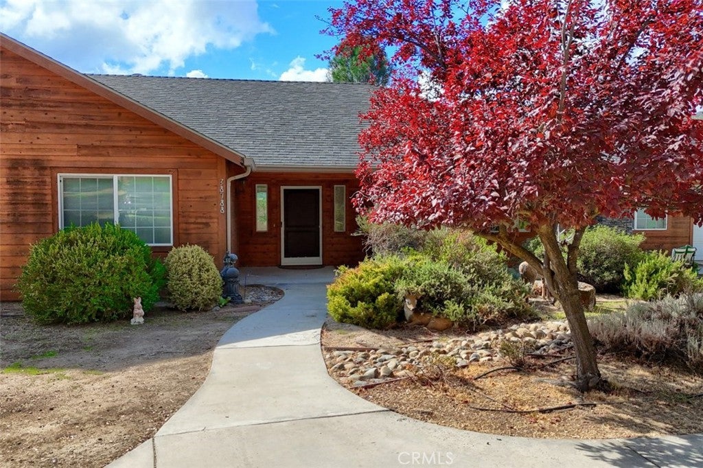 38788 Goldenrod Lane