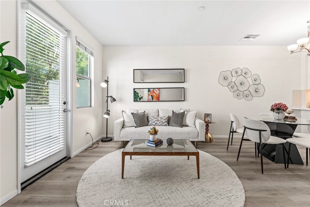 503 S Brea Boulevard 18