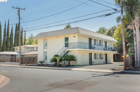 Photo of 22 S Lake Dr Dr, Antioch, CA 94509 (MLS # 41141400)