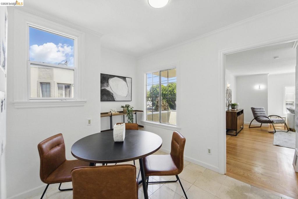 1826 Moraga ST