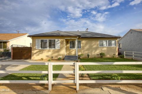 Photo of 7046 Murietta Avenue, Van Nuys, CA 91405 (MLS # P1-25254)