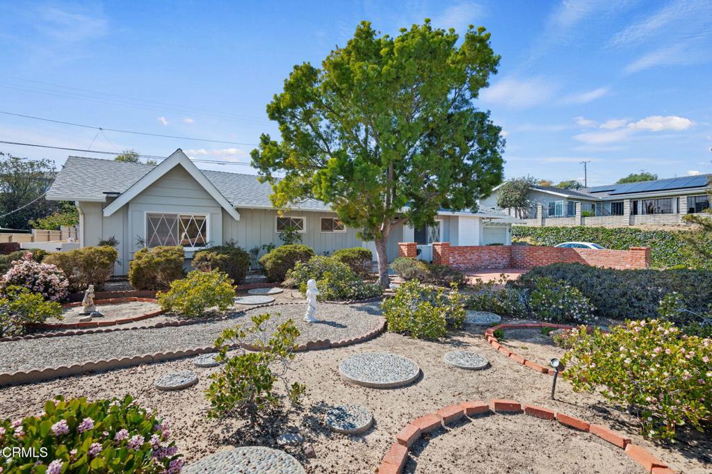 683 Colina Vista