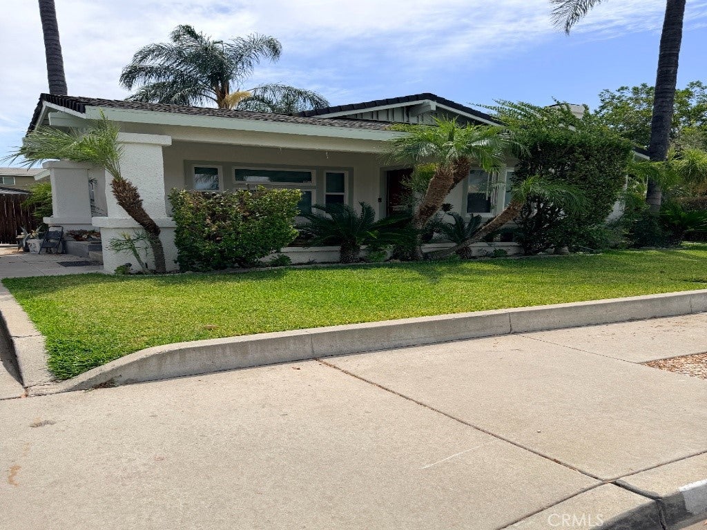 4574 Central Ave