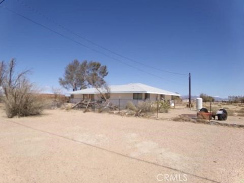 Photo of 30819 Athol Lane, Newberry Springs, CA 92365 (MLS # HD25215912) Photo of 30819 Athol Lane, Newberry Springs, CA 92365 (MLS # HD25215912)