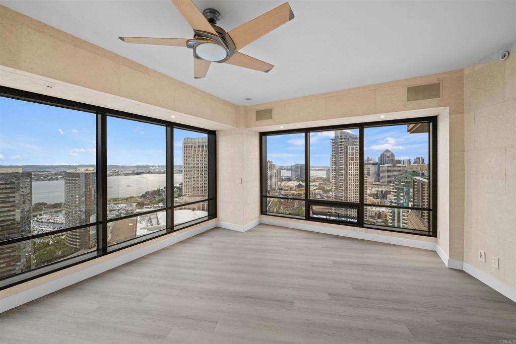 100 Harbor Drive 3004