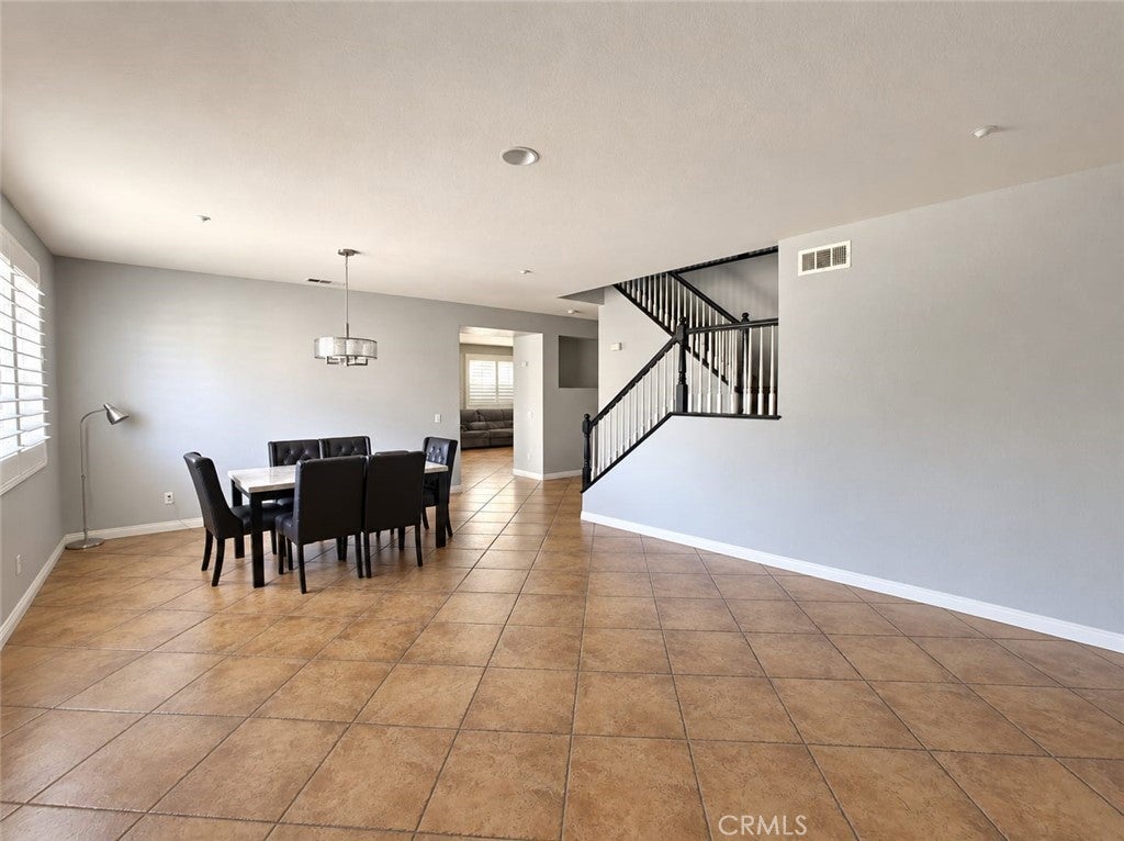 15979 Ludlow