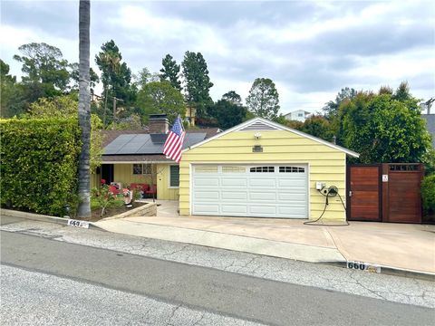 Photo of 660 Woodbury Road, Glendale, CA 91206 (MLS # GD26086470)