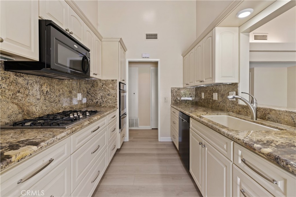 Bluffs Original (BORI) - Residential Lease