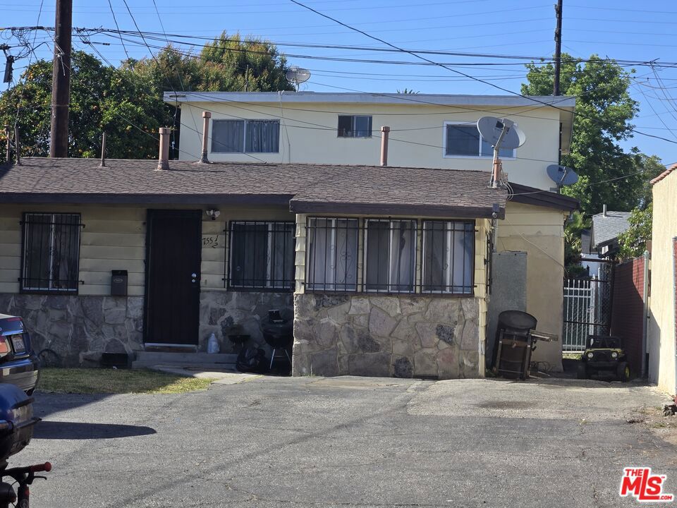 755 E 85th Street
