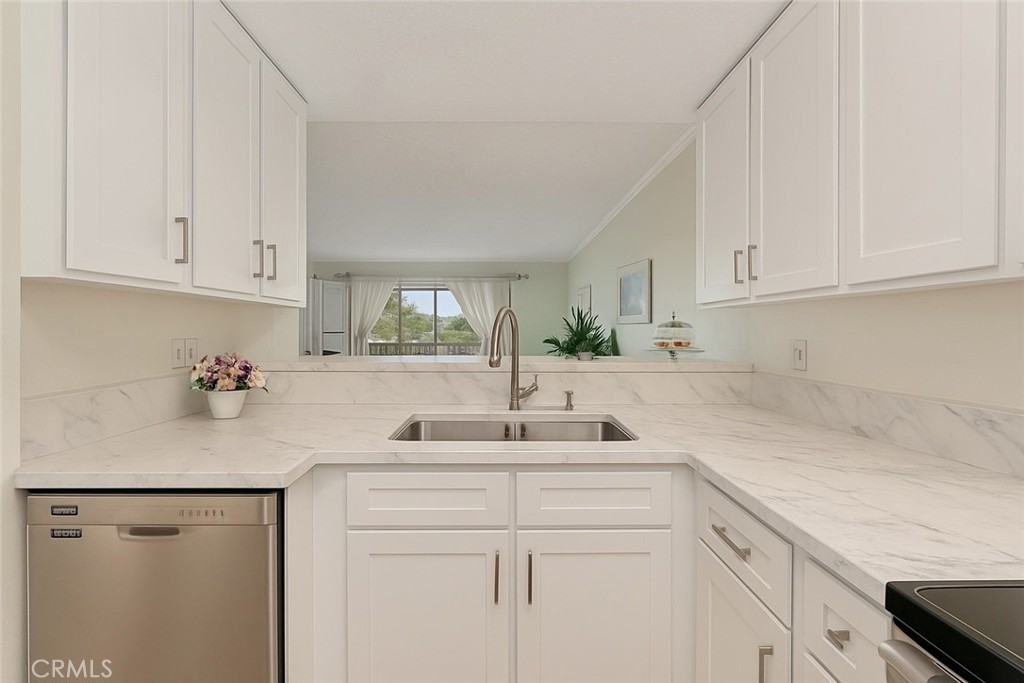 13601 Del Monte Dr 73