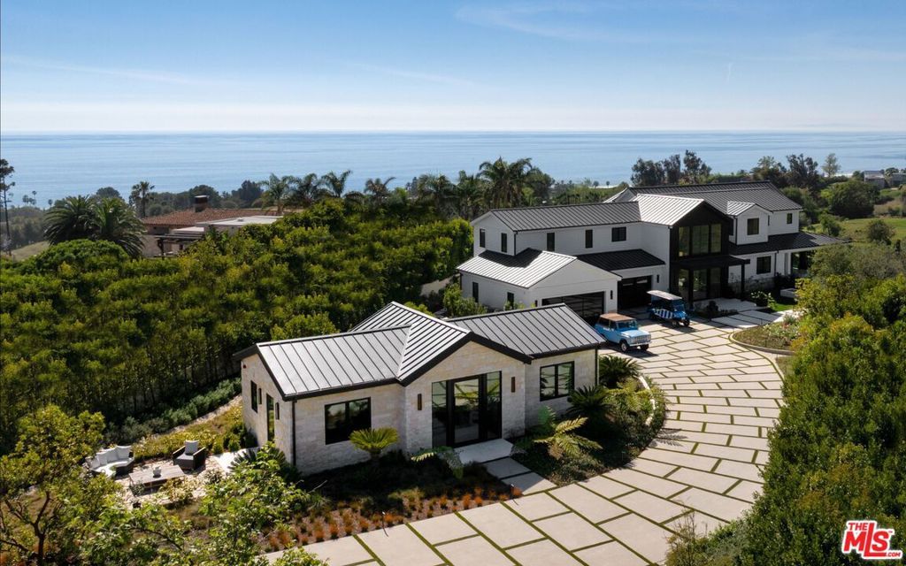 Photo of 5819 Filaree Ave, Malibu, CA 90265 (MLS # 26683907)