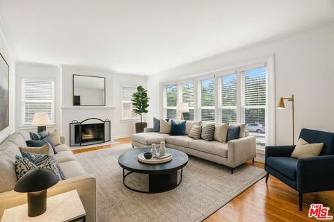 Photo of 1918 Prosser Avenue, Los Angeles, CA 90025 (MLS # 25621463)