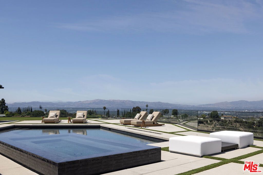 Photo of 16401 Mulholland Drive, Los Angeles, CA 90049 (MLS # 26684005)