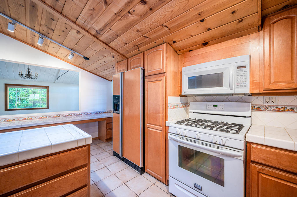 Movie Colony East - Residential