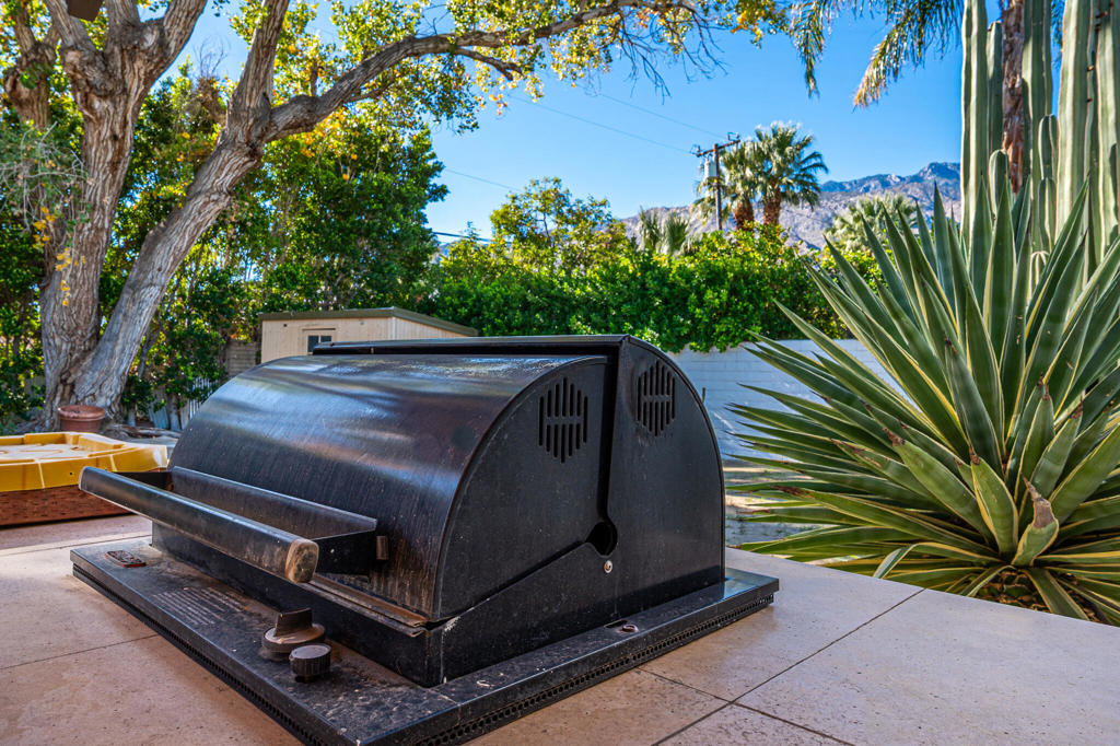 Movie Colony East - Residential