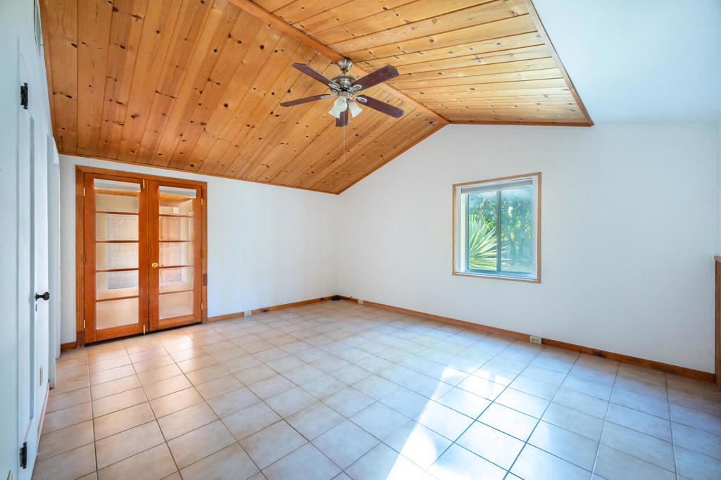 Movie Colony East - Residential