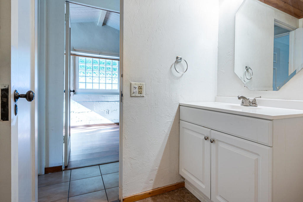 Movie Colony East - Residential