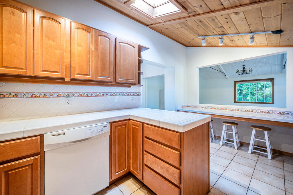 Movie Colony East - Residential