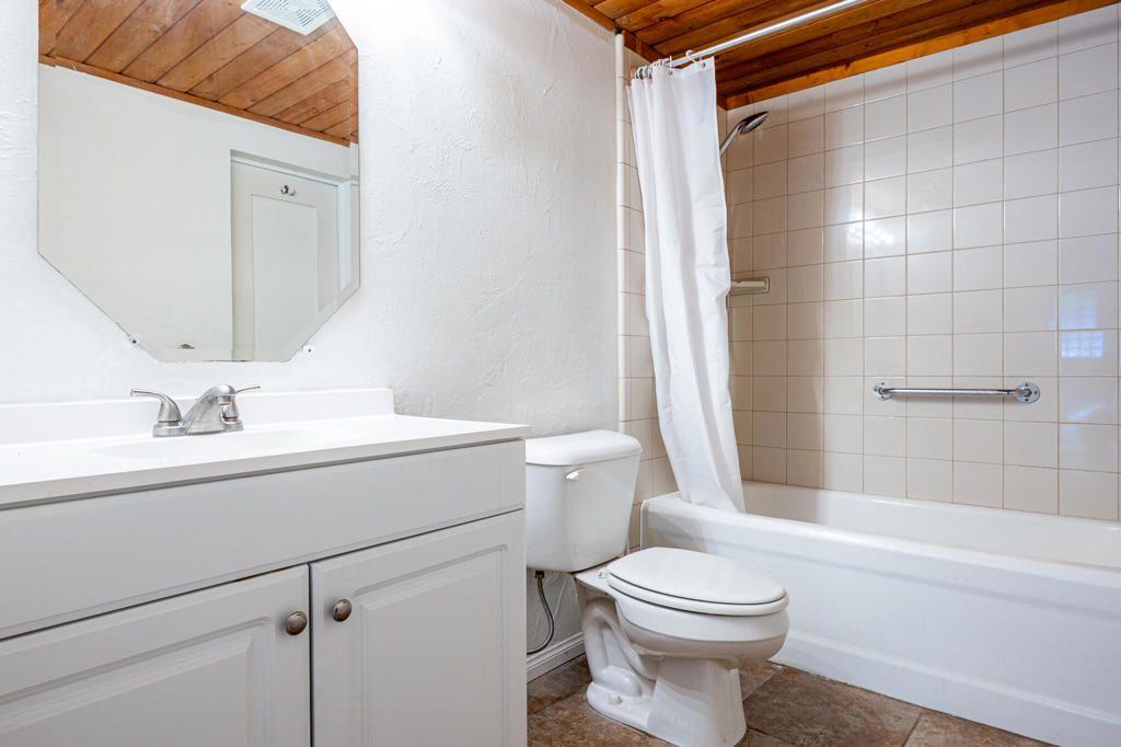 Movie Colony East - Residential