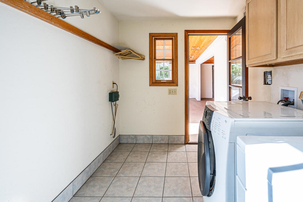 Movie Colony East - Residential