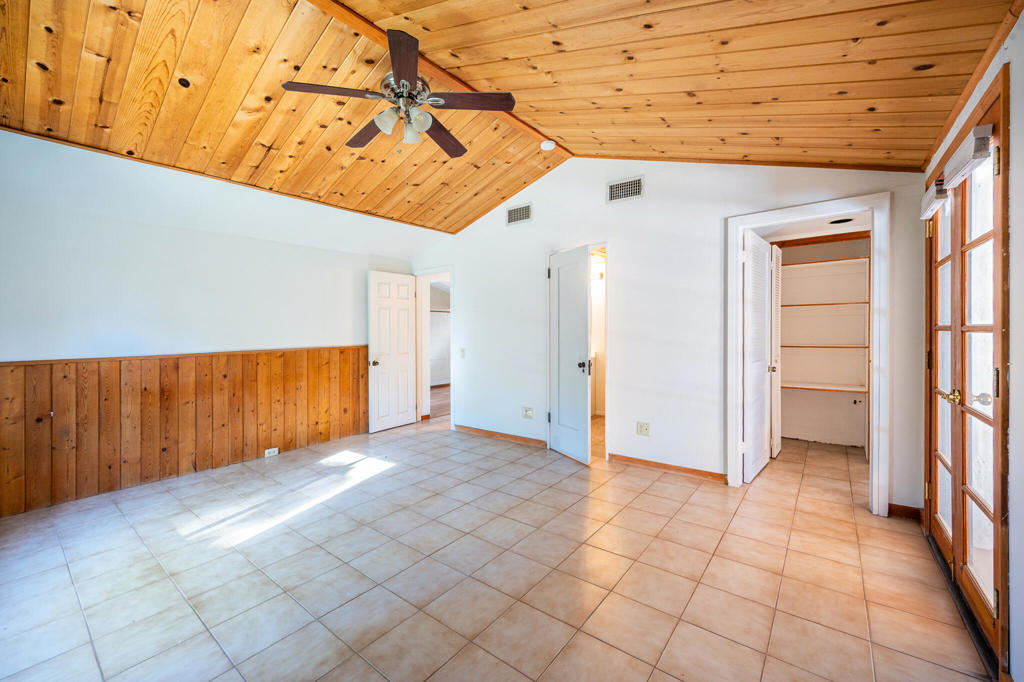 Movie Colony East - Residential