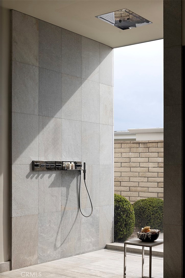 Irvine Terrace (IRVT) - Residential